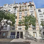 Elegant Appartement A Paris 16E